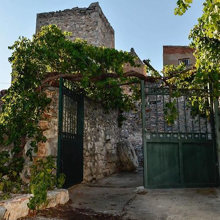 Traditional Tower 1800 Hotel Gerolimenas Exterior foto